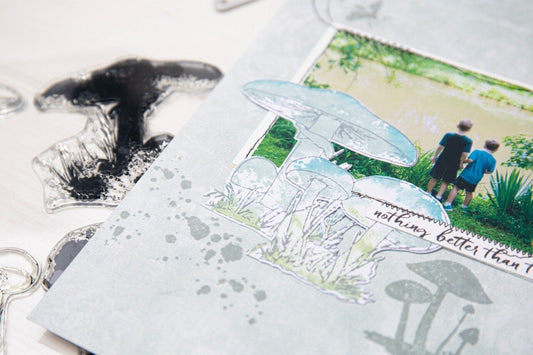 Sizzix Framelits Die & Stamp Set Painted Pencil Mushrooms A5