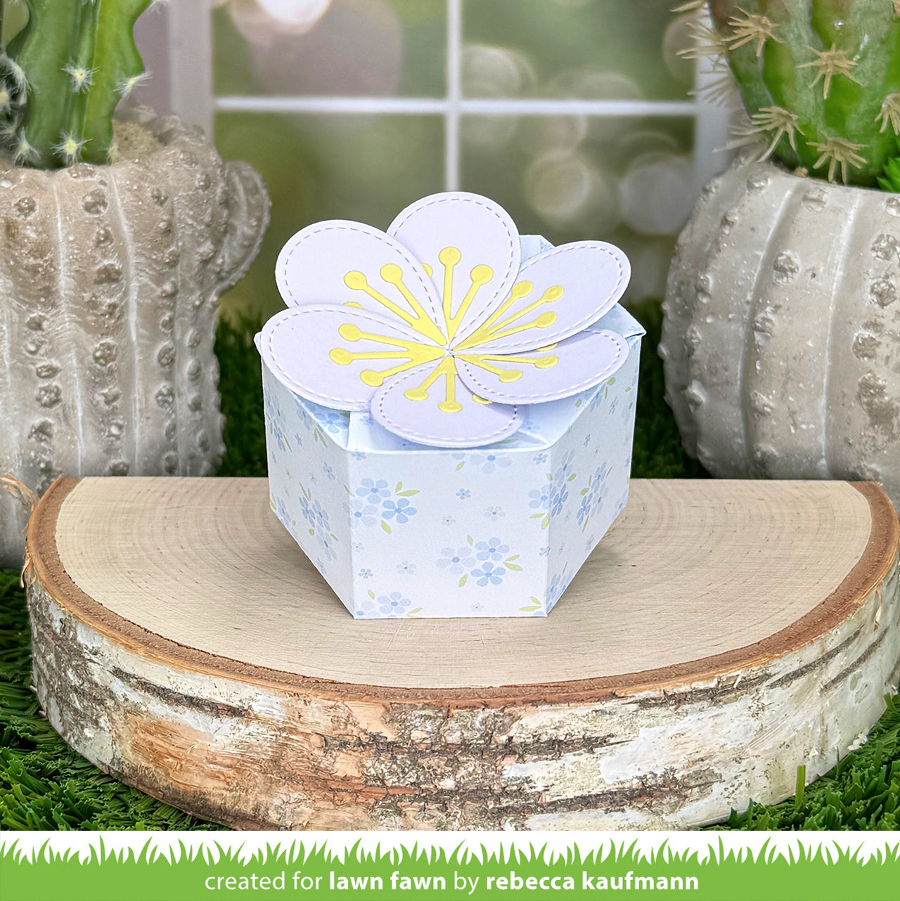 Lawn Fawn Flower Treat Box Stand alone Stanzen