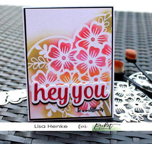 Picket Fence Studios - Stencil Schablone 15x15cm - Heart of Flowers