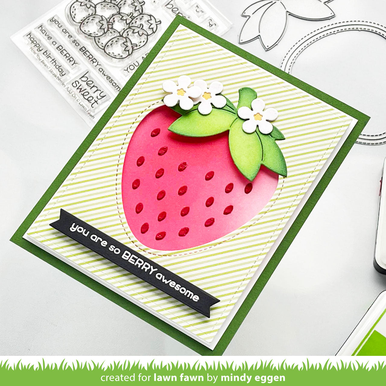 Lawn Fawn - Outside in stitched Strawberry - Stand Alone Stanze